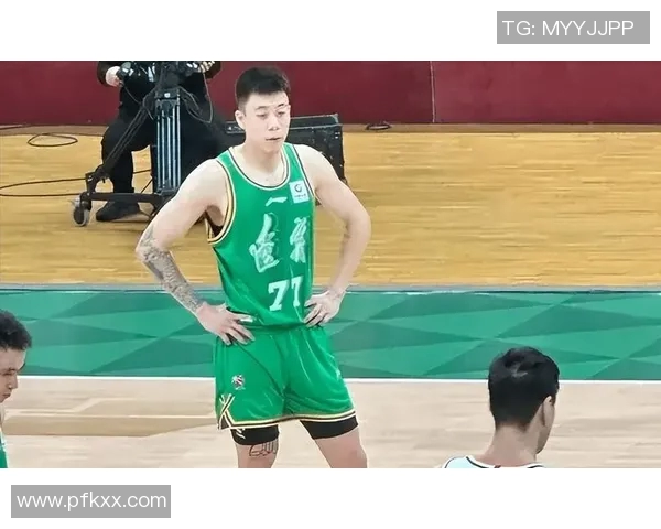 张镇麟被开除引争议：球队为何做出这一决定？